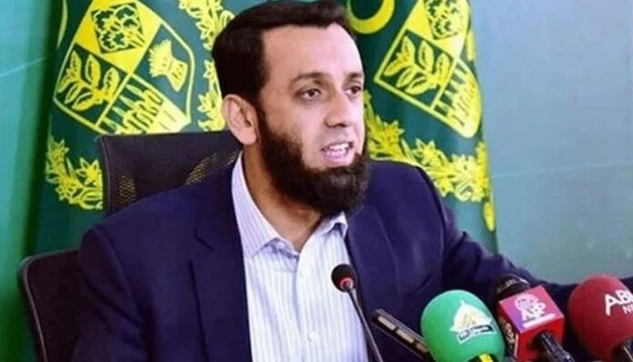 عطا تارڑ جیو نیوز کے پروگرام میں گفتگو کرتے ہوئے