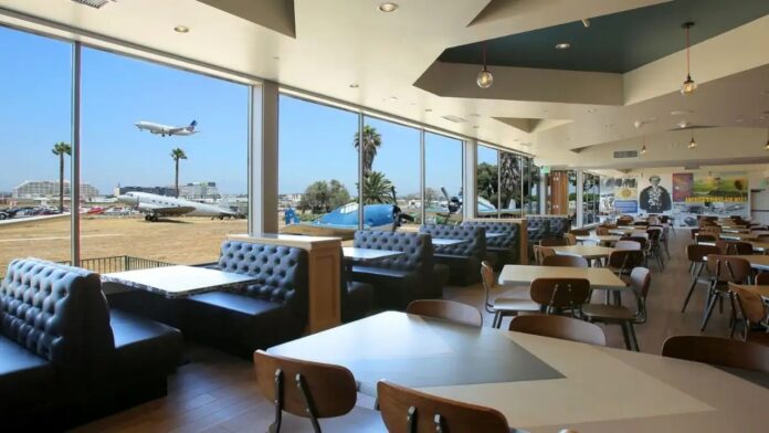 اسلام آباد فوڈ اتھارٹی نے ریسٹورنٹ کے عملے کے لیے کیپس لازمی قرار دے دیں