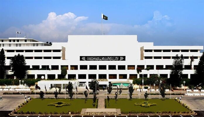 پاکستان پارلیمنٹ میں ۲۷ویں آئینی ترمیم کی منظوری کی تیاریاں