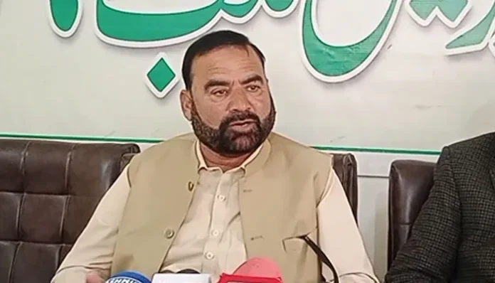 فوج مخالف بیانات، پی ٹی آئی رہنما نے پارٹی چھوڑنےکا اعلان کردیا